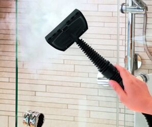 limpiar mampara con vaporeta