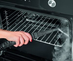 se puede limpiar el horno con la vaporeta